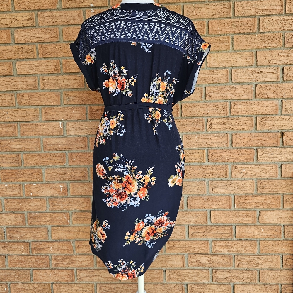 No boundaries floral t-shirt dress - Picture 2 of 8